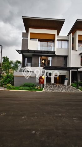 Hunian Mewah LB 144m2 Siap Pakai Desain Elegan di Summarecon Serpong, Tangerang Hunian Mewah LB 144m2 Siap Pakai Desain Elegan di Summarecon Serpong, Tangerang