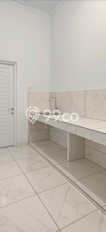 Ruko untuk Disewa di Pusat Tangerang Luas Bangunan 160m2 Ruko untuk Disewa di Pusat Tangerang Luas Bangunan 160m2