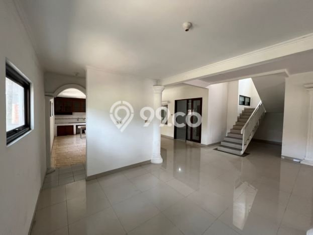 Rumah Elit Modern Tanpa Renovasi di Alam Sutera Tangerang Rumah Elit Modern Tanpa Renovasi di Alam Sutera Tangerang