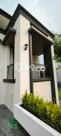 Rumah Mewah LB 284m2 Siap Huni Desain Elegan di BSD Foresta, Tangerang Rumah Mewah LB 284m2 Siap Huni Desain Elegan di BSD Foresta, Tangerang
