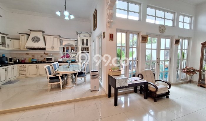 Hunian Elit LB 465m2 Siap Huni Desain Elegan di Modernland, Tangerang Hunian Elit LB 465m2 Siap Huni Desain Elegan di Modernland, Tangerang