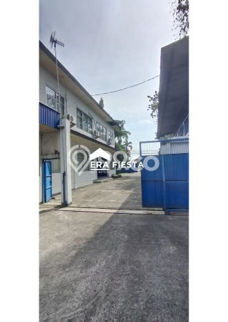 Gudang Strategis Kawasan , Luas 3132m2m², Kawasan Bisnis, Tingkat Keramaian Tinggi Gudang Strategis Kawasan , Luas 3132m2m², Kawasan Bisnis, Tingkat Keramaian Tinggi