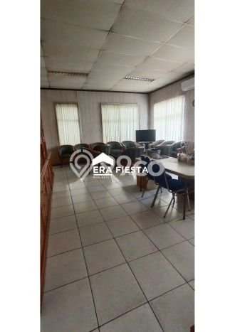 Gudang Strategis Kawasan , Luas 3132m2m², Kawasan Bisnis, Tingkat Keramaian Tinggi Gudang Strategis Kawasan , Luas 3132m2m², Kawasan Bisnis, Tingkat Keramaian Tinggi