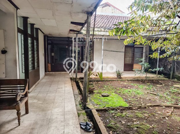 KESEMPATAN EMAS! Rumah di Paledang, Bogor, Luas 759m² Bangunan 303m² KESEMPATAN EMAS! Rumah di Paledang, Bogor, Luas 759m² Bangunan 303m²