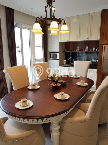 Hunian Modern dengan LT 280m2 & LB 510m2 Dikontrakkan di Setiabudi Hunian Modern dengan LT 280m2 & LB 510m2 Dikontrakkan di Setiabudi