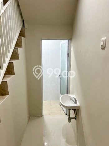 Rumah Minimalis 5 Kamar LT 90m2 di Pakuwon Rumah Minimalis 5 Kamar LT 90m2 di Pakuwon