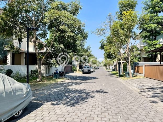 Hunian Mewah LB 100m2 Siap Pakai Desain Elegan di Graha, Surabaya Hunian Mewah LB 100m2 Siap Pakai Desain Elegan di Graha, Surabaya