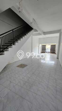 Untuk Dijual! Ruko di Surabaya Kota Surabaya LT 68m2 / LB 223m2 Kawasan Bisnis Untuk Dijual! Ruko di Surabaya Kota Surabaya LT 68m2 / LB 223m2 Kawasan Bisnis
