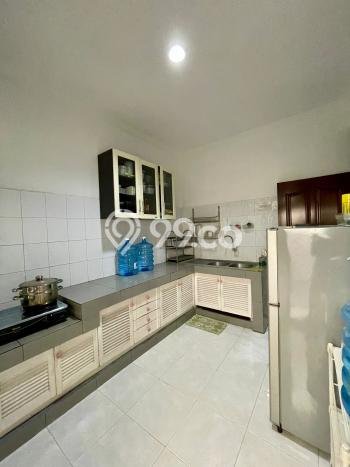 Dijual Rumah Luas Elegan Dengan View Eksklusif di Galaxy, Surabaya Dijual Rumah Luas Elegan Dengan View Eksklusif di Galaxy, Surabaya