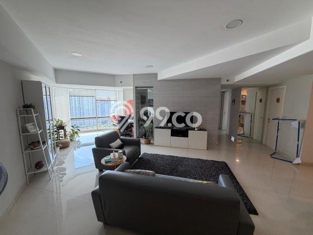 Hunian Apartemen High-Class untuk Dijual di Jakarta Barat dengan 3 BR & 2 Kamar Mandi Hunian Apartemen High-Class untuk Dijual di Jakarta Barat dengan 3 BR & 2 Kamar Mandi