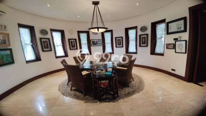 Rumah Mewah Siap Huni LT 3059m2 di Cilandak, Jakarta Selatan Rumah Mewah Siap Huni LT 3059m2 di Cilandak, Jakarta Selatan