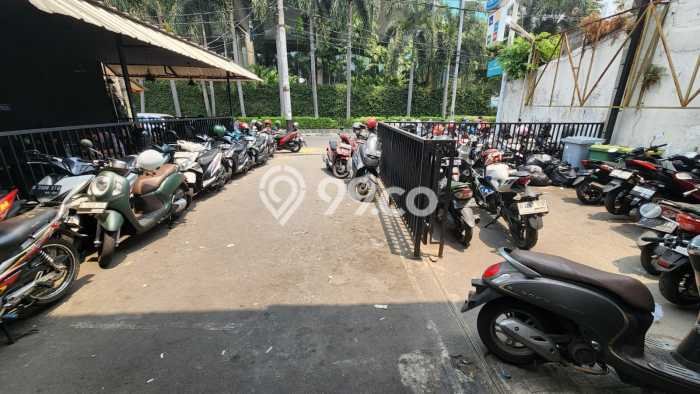 Komersial Bagus Dijual LB 300m2 Lokasi Strategis Jakarta Pusat Area Cocok untuk Bisnis Komersial Bagus Dijual LB 300m2 Lokasi Strategis Jakarta Pusat Area Cocok untuk Bisnis