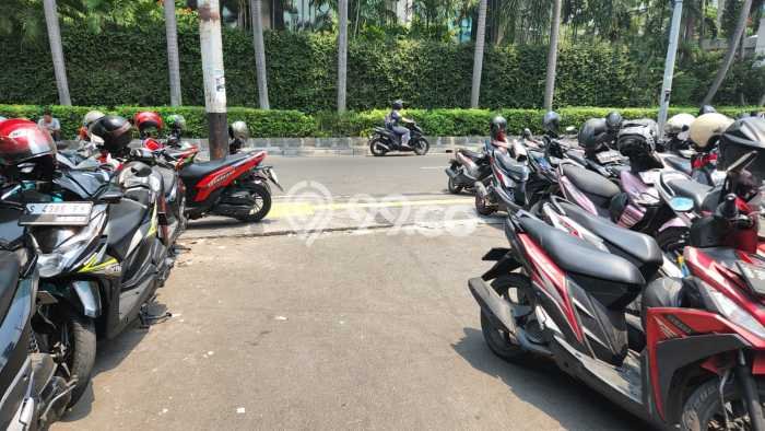 Komersial Bagus Dijual LB 300m2 Lokasi Strategis Jakarta Pusat Area Cocok untuk Bisnis Komersial Bagus Dijual LB 300m2 Lokasi Strategis Jakarta Pusat Area Cocok untuk Bisnis