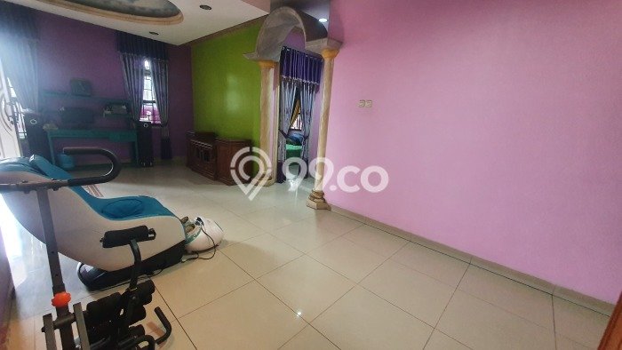 Jual Rumah Mewah Elegan Dengan View Eksklusif di Semanan, Jakarta Barat Jual Rumah Mewah Elegan Dengan View Eksklusif di Semanan, Jakarta Barat