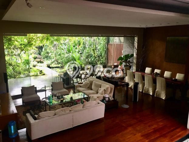 For Sale Rumah Mewah Exclusive di Menteng, Jakarta Pusat For Sale Rumah Mewah Exclusive di Menteng, Jakarta Pusat