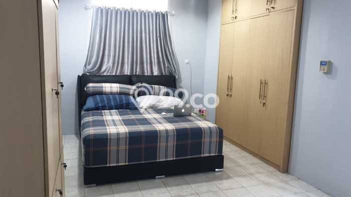 Rumah Strategis Minimalis Lb 220m2 di Karang Tengah, Tangerang Rumah Strategis Minimalis Lb 220m2 di Karang Tengah, Tangerang