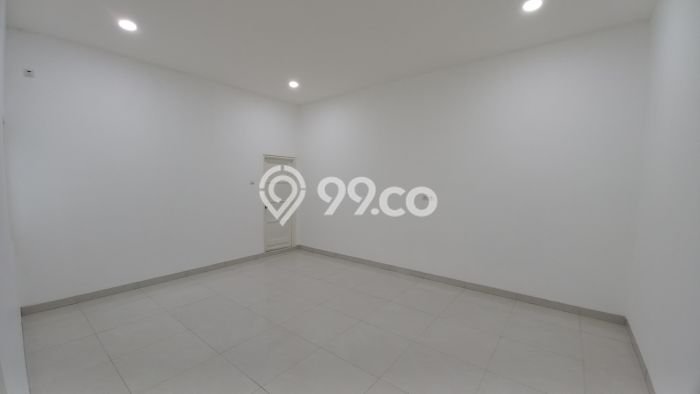 Rumah Cantik Siap Pakai Di Kebayoran Baru Luas 200m2 Lokasi Strategis Rumah Cantik Siap Pakai Di Kebayoran Baru Luas 200m2 Lokasi Strategis
