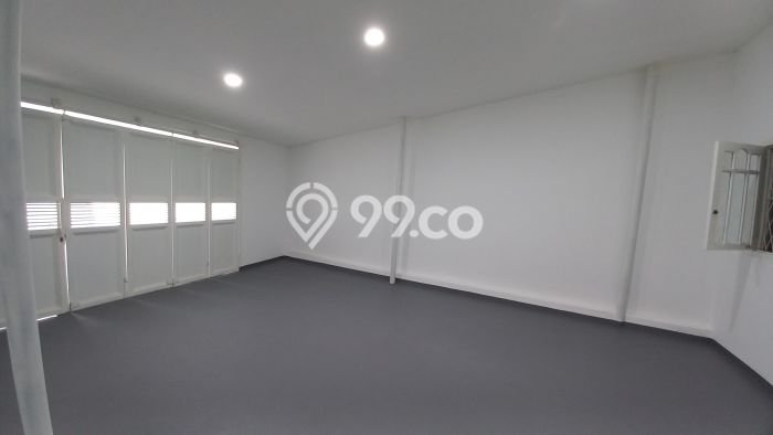 Rumah Cantik Siap Pakai Di Kebayoran Baru Luas 200m2 Lokasi Strategis Rumah Cantik Siap Pakai Di Kebayoran Baru Luas 200m2 Lokasi Strategis