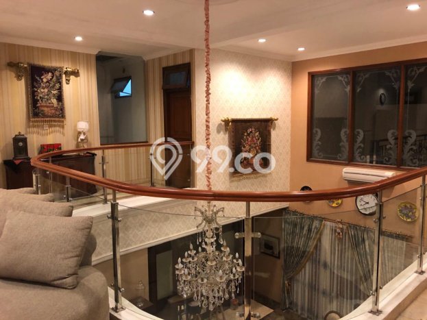 Rumah Elit Modern Tanpa Renovasi di Gandaria Jakarta Selatan Rumah Elit Modern Tanpa Renovasi di Gandaria Jakarta Selatan