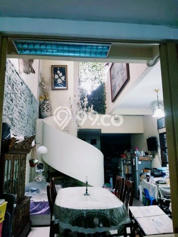 Rumah Mewah Siap Huni LT 312m2 di Kebayoran Baru, Jakarta Selatan Rumah Mewah Siap Huni LT 312m2 di Kebayoran Baru, Jakarta Selatan