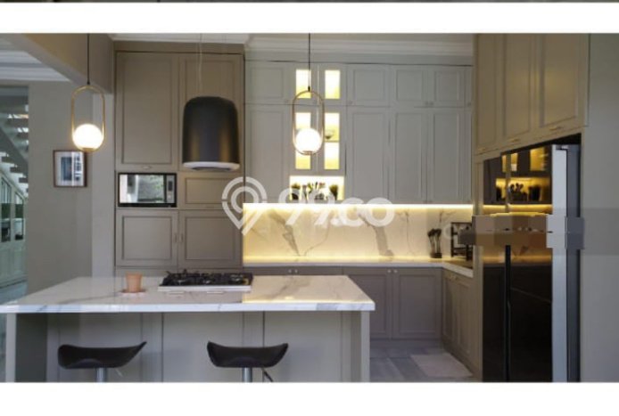 Ready to Use! Luxury House LT 447m2 Desain Modern di Kemang Ready to Use! Luxury House LT 447m2 Desain Modern di Kemang