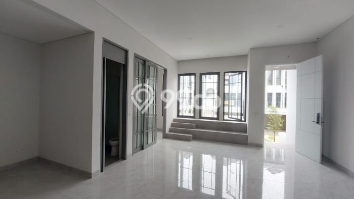 Rumah Elit Modern Siap Huni di BSD Tangerang Rumah Elit Modern Siap Huni di BSD Tangerang