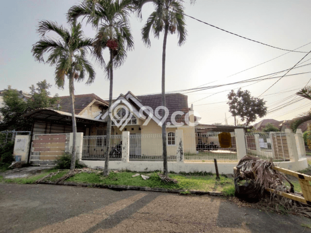 Dijual Rumah 7 Kamar Lokasi Ideal Nyaman dan Strategis di BSD Dijual Rumah 7 Kamar Lokasi Ideal Nyaman dan Strategis di BSD