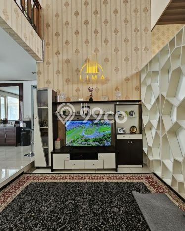 Rumah Elit LB 400m2 Siap Huni Desain Elegan di Veteran, Jakarta Selatan Rumah Elit LB 400m2 Siap Huni Desain Elegan di Veteran, Jakarta Selatan