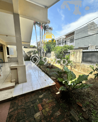 For Sale! Luxury House LT 308m2 Desain Elegan di Gandaria For Sale! Luxury House LT 308m2 Desain Elegan di Gandaria