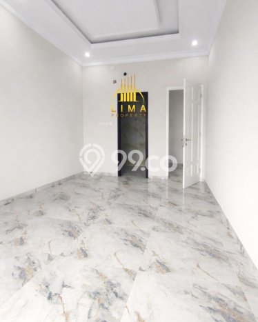 Hunian Mewah Siap Huni LT 105m2 di Jagakarsa, Jakarta Selatan Hunian Mewah Siap Huni LT 105m2 di Jagakarsa, Jakarta Selatan