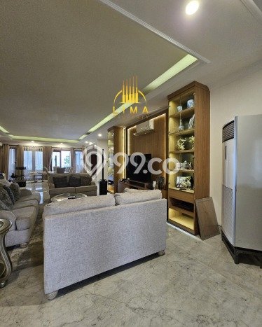 Hunian Elit LB 1100m2 Siap Pakai Desain Elegan di Pondok Indah, Jakarta Selatan Hunian Elit LB 1100m2 Siap Pakai Desain Elegan di Pondok Indah, Jakarta Selatan
