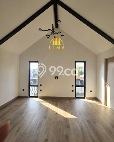 Ready to Use! Luxury House LT 407m2 Desain Modern di Cipete Ready to Use! Luxury House LT 407m2 Desain Modern di Cipete