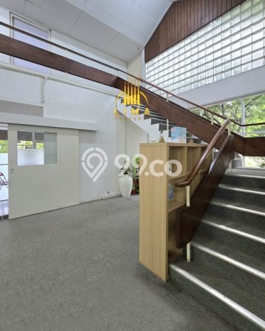 Kantor Dijual di Kebayoran Baru LT 1065m2, LB 500m2 untuk Investasi Kantor Dijual di Kebayoran Baru LT 1065m2, LB 500m2 untuk Investasi