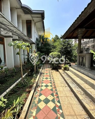 Dijual Rumah Mewah Megah Dengan View Eksklusif di Pondok Indah, Jakarta Selatan Dijual Rumah Mewah Megah Dengan View Eksklusif di Pondok Indah, Jakarta Selatan