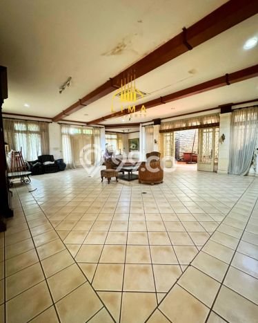 Tanah Kavling Dijual di Jakarta Selatan dengan Spesifikasi 720m2 Tanah Kavling Dijual di Jakarta Selatan dengan Spesifikasi 720m2