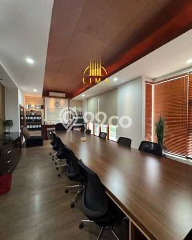 Hunian Eksklusif Siap Huni LT 237m2 di Kebayoran Baru, Jakarta Selatan Hunian Eksklusif Siap Huni LT 237m2 di Kebayoran Baru, Jakarta Selatan