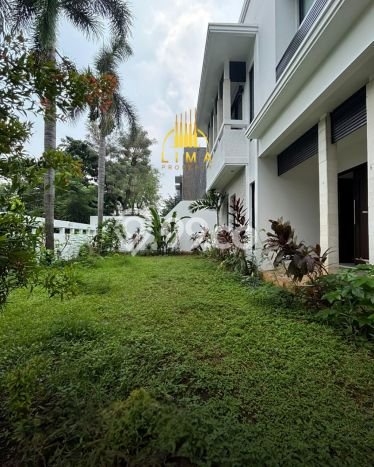 Jual Rumah Luas Elegan Dengan View Eksklusif di Kemang, Jakarta Selatan Jual Rumah Luas Elegan Dengan View Eksklusif di Kemang, Jakarta Selatan