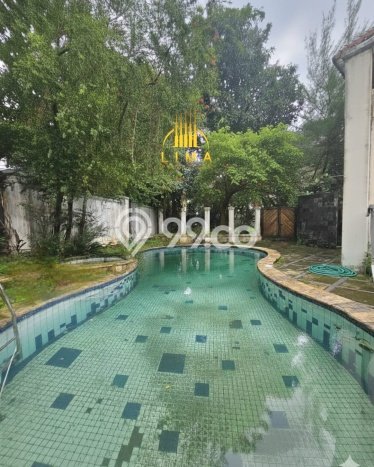 Rumah Luxury Modern Tanpa Renovasi di Wijaya Jakarta Selatan Rumah Luxury Modern Tanpa Renovasi di Wijaya Jakarta Selatan