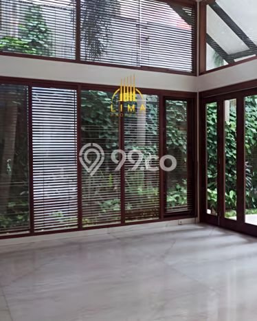 Rumah Luxury Modern Tanpa Renovasi di Kemang Jakarta Selatan Rumah Luxury Modern Tanpa Renovasi di Kemang Jakarta Selatan