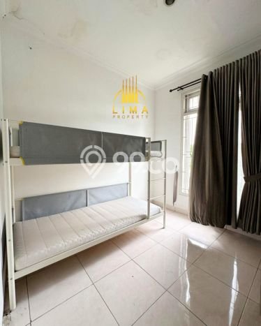 Rumah Modern 3 KT di Bintaro Jakarta Selatan Unfurnished Rumah Modern 3 KT di Bintaro Jakarta Selatan Unfurnished