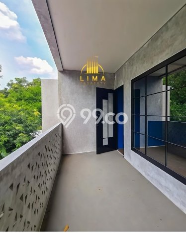 Ruko Dijual Lokasi Emas di Kebayoran Baru Luas 300m2 Ruko Dijual Lokasi Emas di Kebayoran Baru Luas 300m2