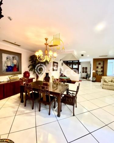 Hunian Eksklusif Siap Huni LT 276m2 di Menteng, Jakarta Pusat Hunian Eksklusif Siap Huni LT 276m2 di Menteng, Jakarta Pusat