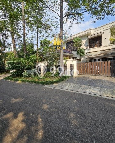 Hunian Elit LB 1100m2 Siap Pakai Desain Elegan di Pondok Indah, Jakarta Selatan Hunian Elit LB 1100m2 Siap Pakai Desain Elegan di Pondok Indah, Jakarta Selatan