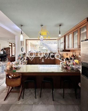 Dijual Rumah Mewah Megah Dengan View Eksklusif di Pondok Indah, Jakarta Selatan Dijual Rumah Mewah Megah Dengan View Eksklusif di Pondok Indah, Jakarta Selatan