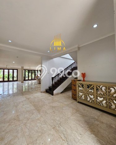 Ready to Use! Premium House LT 883m2 Desain Modern di Kemang Ready to Use! Premium House LT 883m2 Desain Modern di Kemang