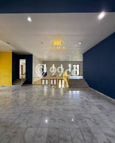 Ready to Use! Premium House LT 1100m2 Desain Modern di Kemang Ready to Use! Premium House LT 1100m2 Desain Modern di Kemang