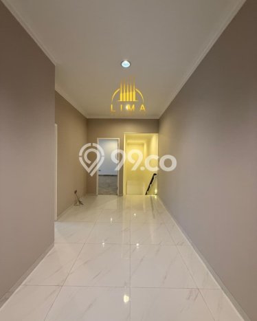 For Sale! Luxury House LT 266m2 Desain Modern di Lebak Bulus For Sale! Luxury House LT 266m2 Desain Modern di Lebak Bulus