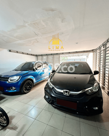 Rumah Luxury Modern Tanpa Renovasi di Pondok Indah Jakarta Selatan Rumah Luxury Modern Tanpa Renovasi di Pondok Indah Jakarta Selatan
