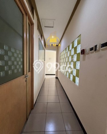 Unit Komersial Dijual di Kebayoran Baru Jakarta Selatan 614m2 Unit Komersial Dijual di Kebayoran Baru Jakarta Selatan 614m2