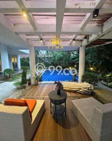 Jual Rumah Mewah Megah Dengan View Eksklusif di Ciganjur, Jakarta Selatan Jual Rumah Mewah Megah Dengan View Eksklusif di Ciganjur, Jakarta Selatan